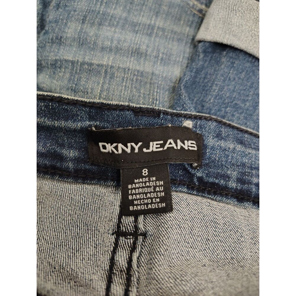 DKNY Jeans Denim Shorts Womens Size 8 Mid Rise Cuffed Stretch Blue Casual - Picture 4 of 5